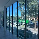 Newly Built Stylish Modern 2B In La