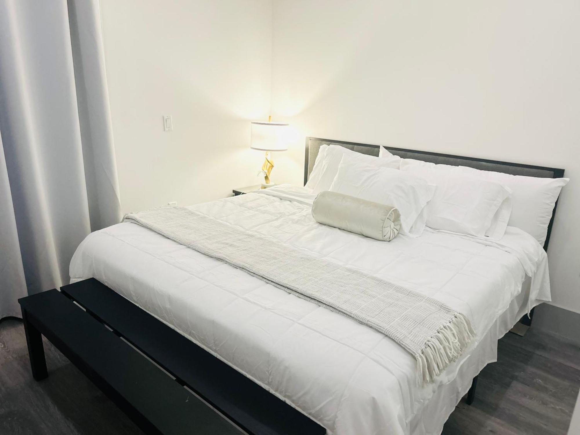 Apartment Newly Built Stylish Modern 2b In La *