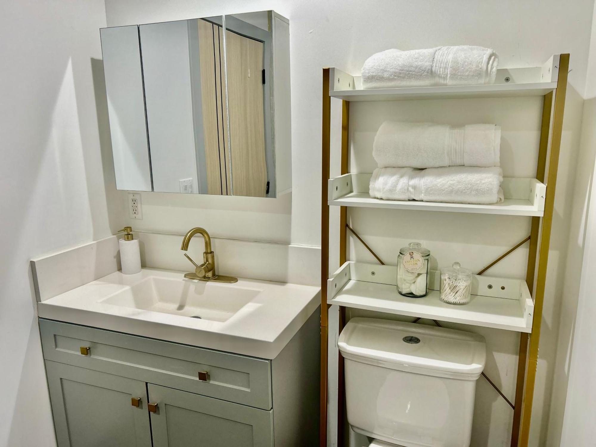 Newly Built Stylish Modern 2b In La *
